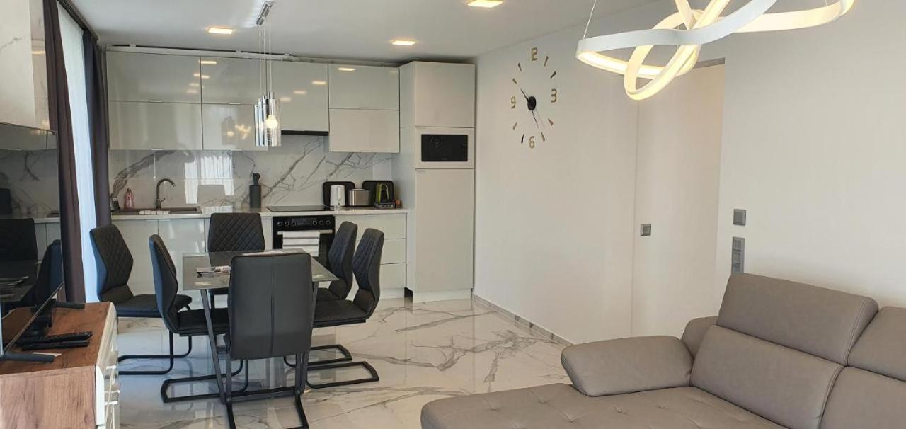 Luxury Apartments In Balatonalmadi, Almadi Lux Apartman II - Crystal White ภายนอก รูปภาพ